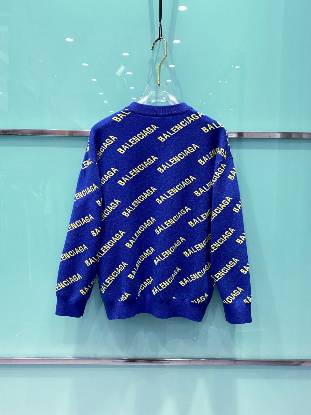 巴黎世家²⁰²⁴毛衣 2024秋冬最新系列，专柜1:1顶级复刻，顶级版本！厚薄适中，可以穿一整个冬天 潮