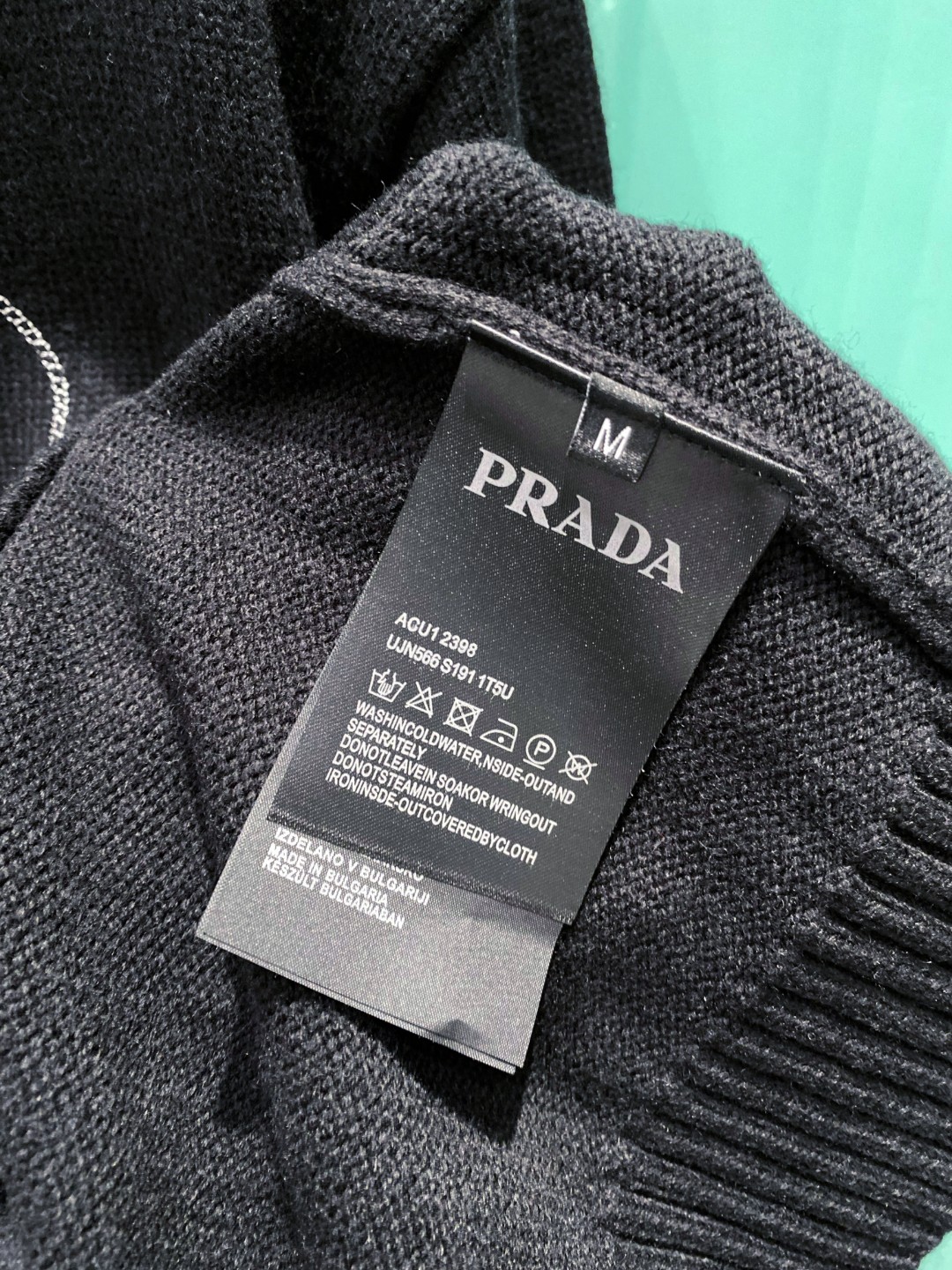 普拉达²⁰²⁴毛衣 2024秋冬最新系列，专柜1:1顶级复刻，顶级版本！厚薄适中，可以穿一整个冬天 潮人