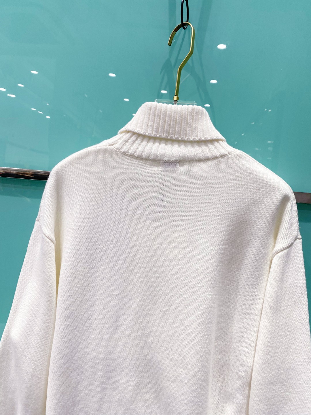 罗意威²⁰²⁴毛衣 2024秋冬最新系列，专柜1:1顶级复刻，顶级版本！厚薄适中，可以穿一整个冬天 潮人