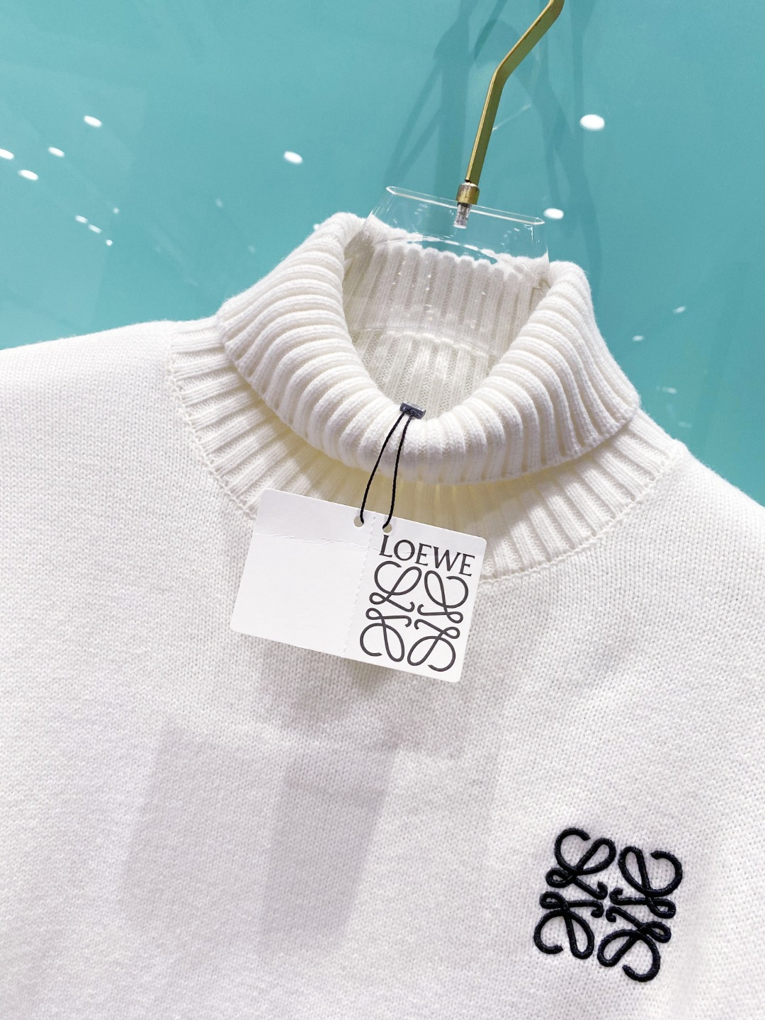 罗意威²⁰²⁴毛衣 2024秋冬最新系列，专柜1:1顶级复刻，顶级版本！厚薄适中，可以穿一整个冬天 潮人