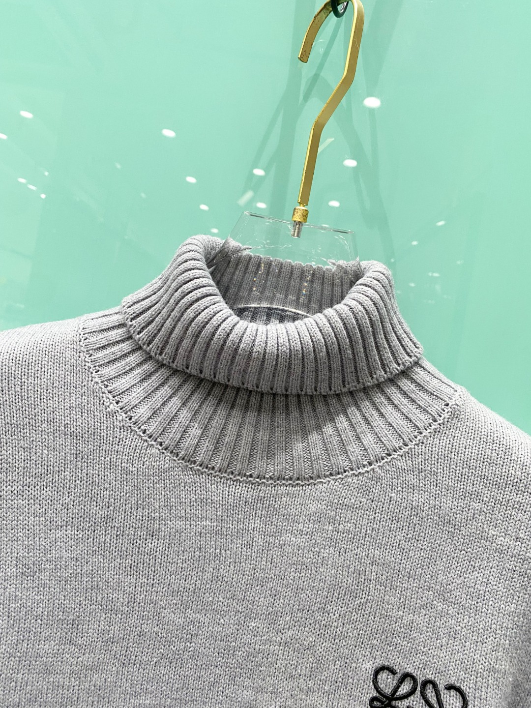 罗意威²⁰²⁴毛衣 2024秋冬最新系列，专柜1:1顶级复刻，顶级版本！厚薄适中，可以穿一整个冬天 潮人