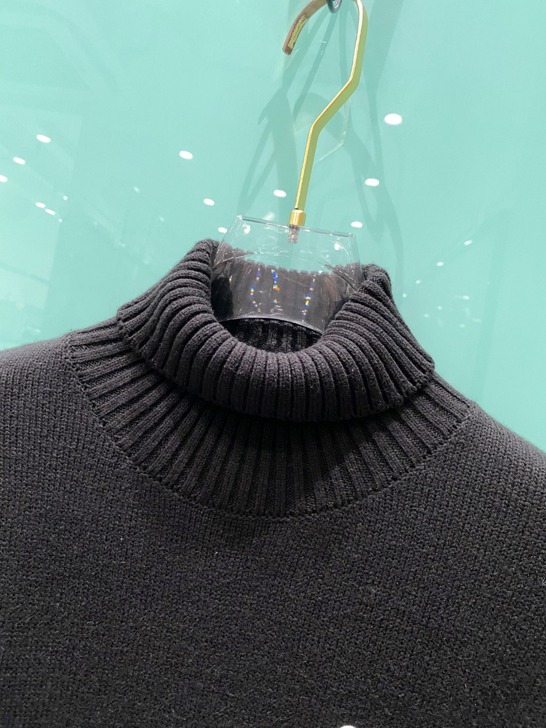 罗意威²⁰²⁴毛衣 2024秋冬最新系列，专柜1:1顶级复刻，顶级版本！厚薄适中，可以穿一整个冬天 潮人