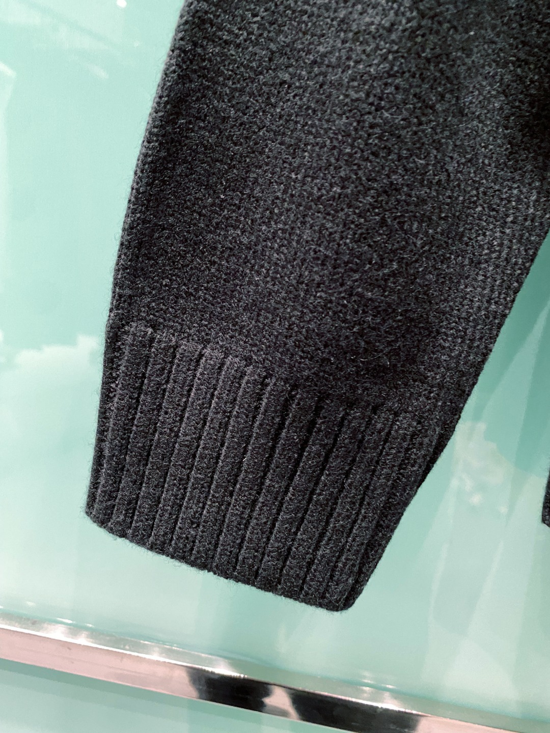 罗意威²⁰²⁴毛衣 2024秋冬最新系列，专柜1:1顶级复刻，顶级版本！厚薄适中，可以穿一整个冬天 潮人