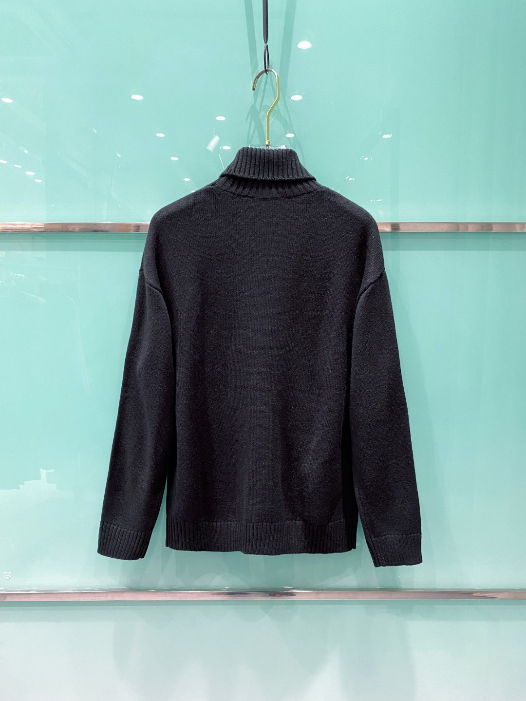 罗意威²⁰²⁴毛衣 2024秋冬最新系列，专柜1:1顶级复刻，顶级版本！厚薄适中，可以穿一整个冬天 潮人