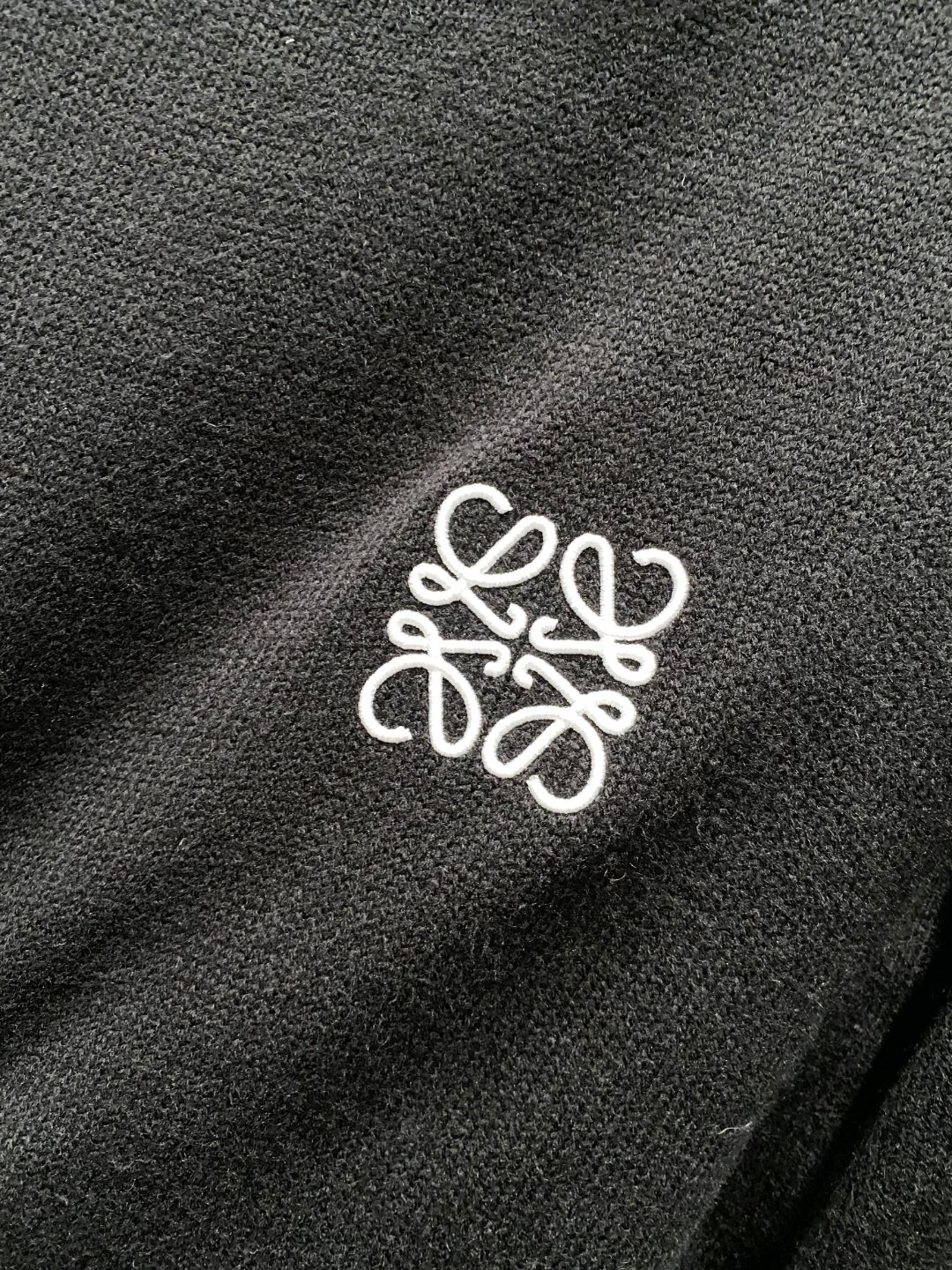 罗意威²⁰²⁴毛衣 2024秋冬最新系列，专柜1:1顶级复刻，顶级版本！厚薄适中，可以穿一整个冬天 潮人