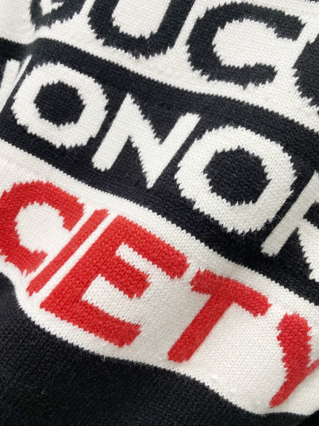 古奇²⁰²⁴毛衣 2024秋冬最新系列，专柜1:1顶级复刻，顶级版本！厚薄适中，可以穿一整个冬天 潮人必