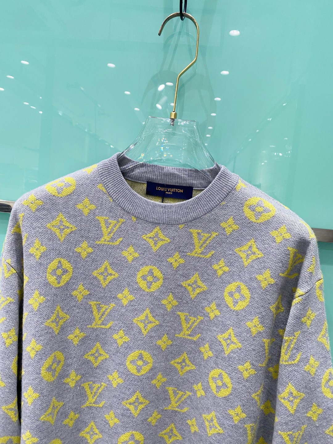 LV²⁰²⁴毛衣 2024秋冬最新系列，专柜1:1顶级复刻，顶级版本！厚薄适中，可以穿一整个冬天 潮人必