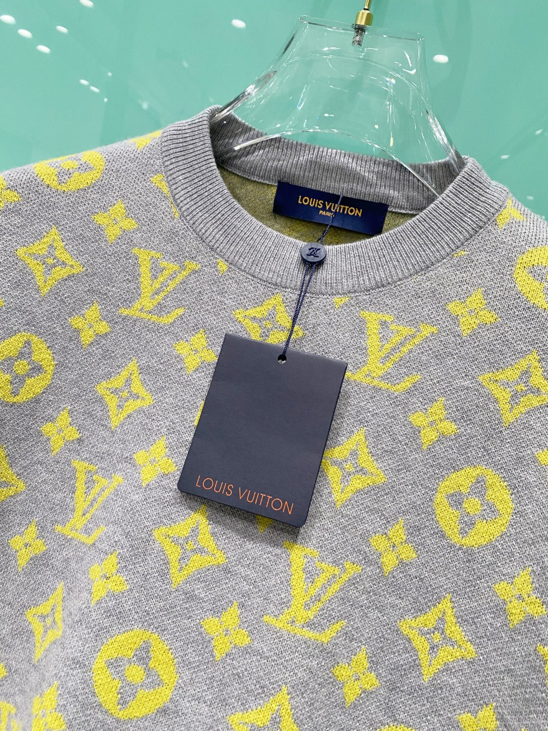 LV²⁰²⁴毛衣 2024秋冬最新系列，专柜1:1顶级复刻，顶级版本！厚薄适中，可以穿一整个冬天 潮人必