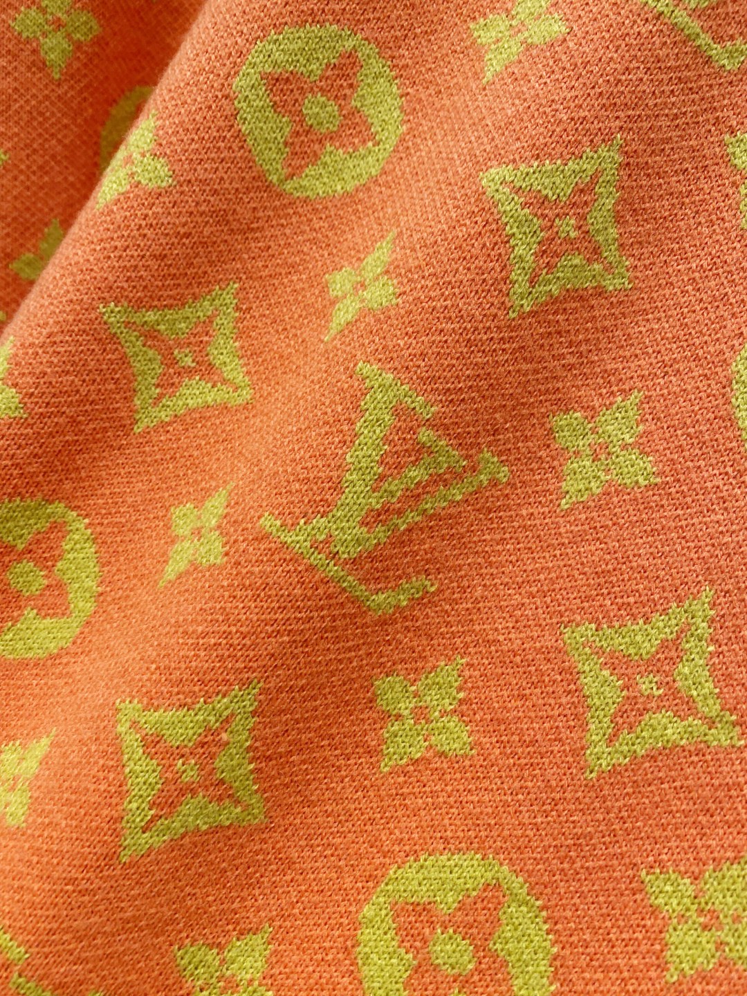 LV²⁰²⁴毛衣 2024秋冬最新系列，专柜1:1顶级复刻，顶级版本！厚薄适中，可以穿一整个冬天 潮人必