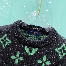 LV²⁰²⁴毛衣 2024秋冬最新系列,专柜1:1顶级复刻,全品相!加厚款,潮人必备单品!懂货的老铁赶紧 LV²⁰²⁴毛衣 2024秋冬最新系列,专柜1:1顶级复刻,全品相!加厚款,潮人必备单品!懂货的老铁赶紧