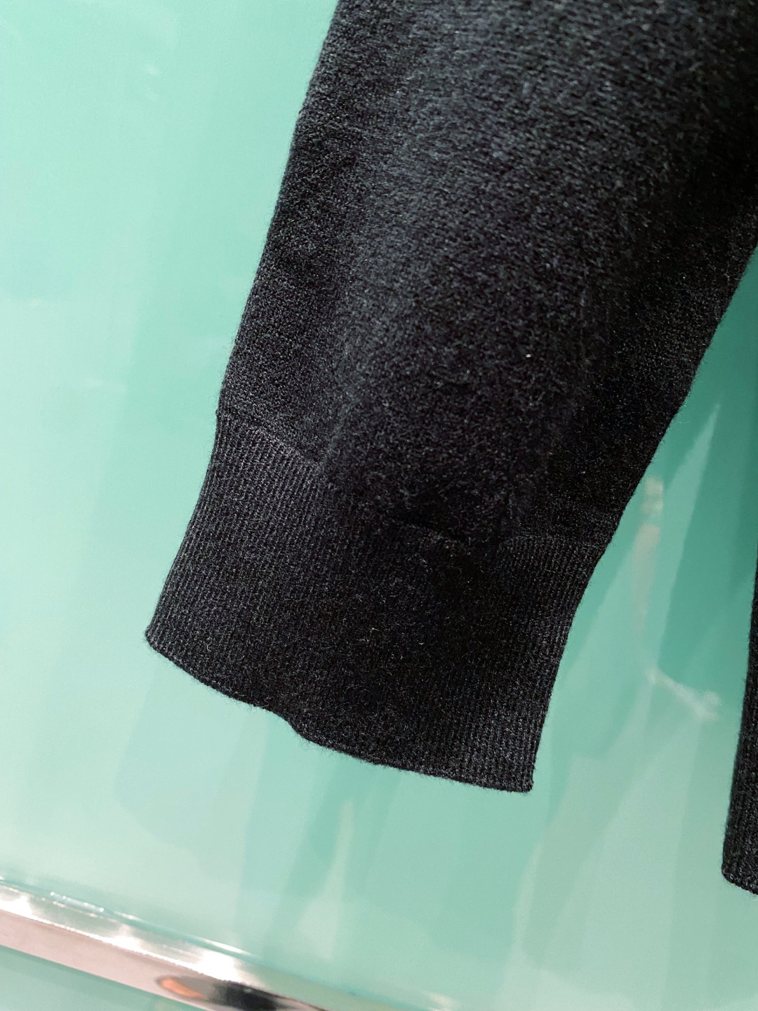 蒙口²⁰²⁴毛衣 2024秋冬最新系列，专柜1:1顶级复刻，顶级版本！厚薄适中，可以穿一整个冬天 潮人必