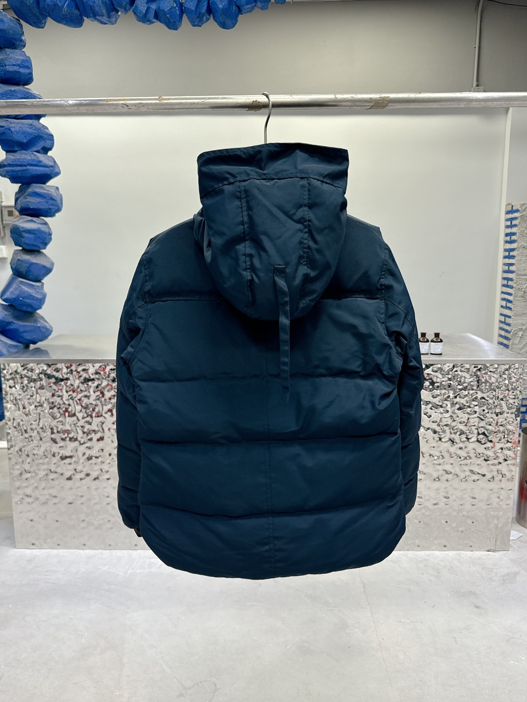 Top-grade Canada Goose jacket, unisex, detachable coyote fur hood, waterproof, windproof, YKK zipper, adjustable waist, warm and stylish for extreme cold.-Big cat