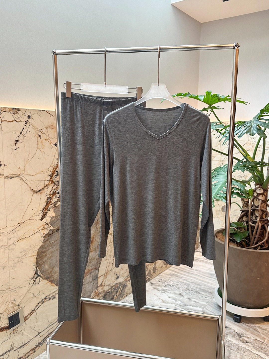 Men's Modal V-Neck Undershirt - Comprehensive 3