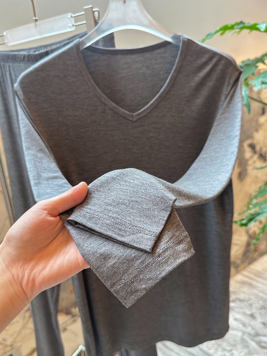 Men's Modal V-Neck Undershirt - Comprehensive 6