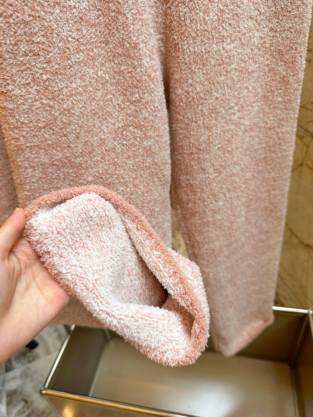 Plush, heavyweight half-velvet knit - Comprehensive 5