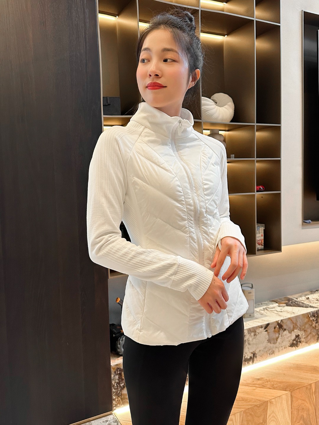 Pairs effortlessly with athletic trousers. Suitable for daily outings, w - Comprehensive 7