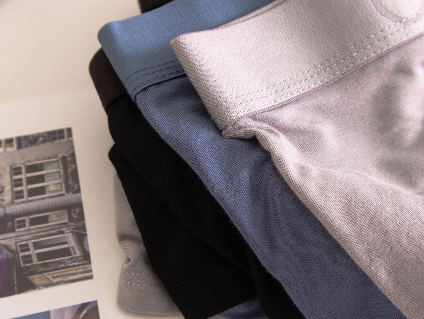 Calvinklein 男士经典内裤舒适第一，男士内裤三条装莫代尔面料，贴身舒适每一天都要舒适自在！点击