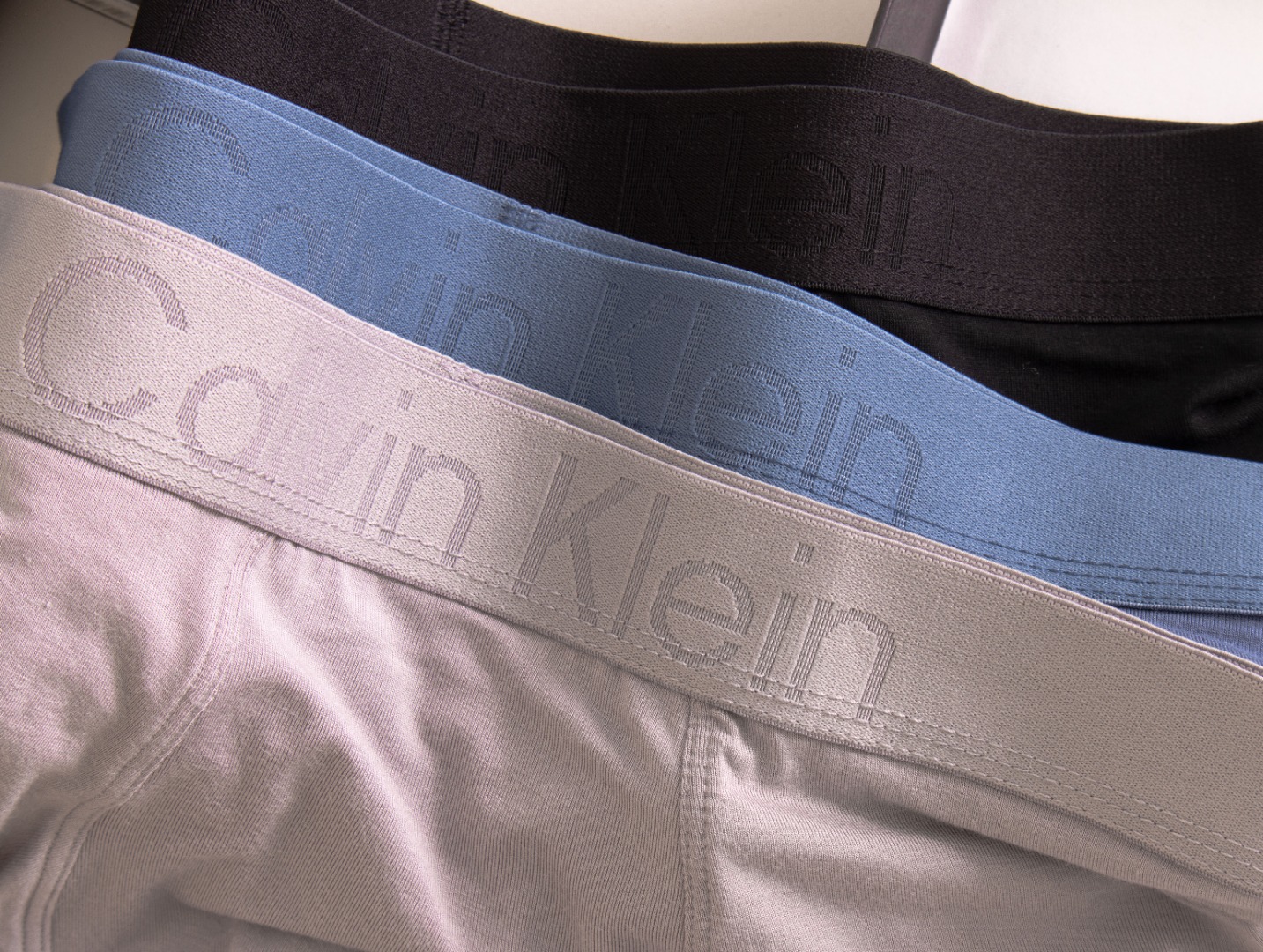 Calvinklein 男士经典内裤舒适第一，男士内裤三条装莫代尔面料，贴身舒适每一天都要舒适自在！点击