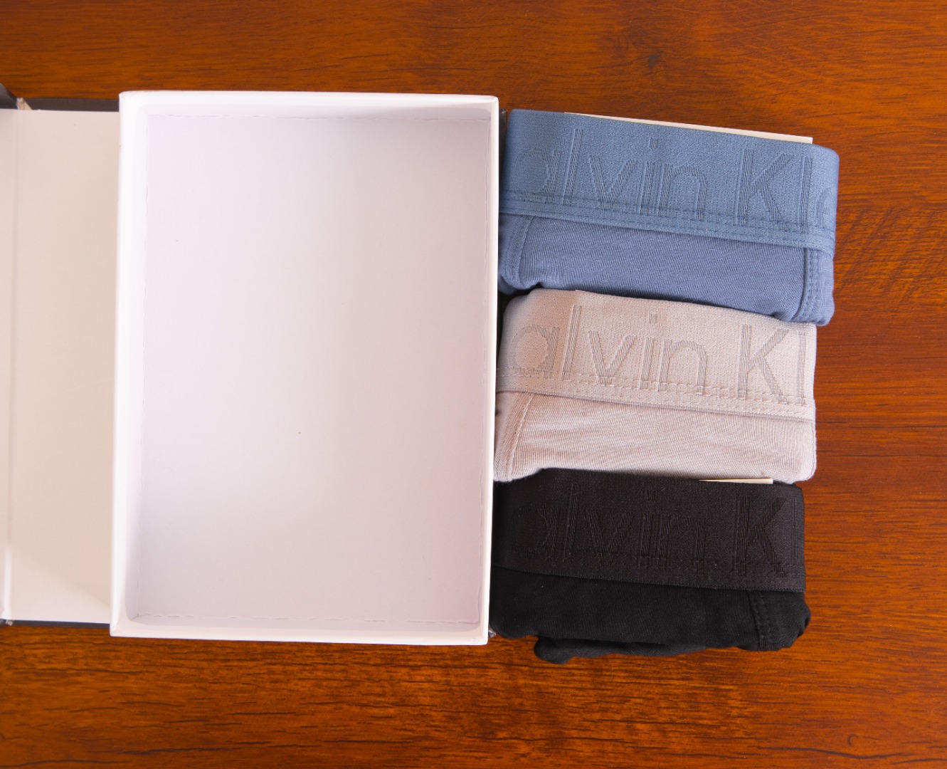 🎁 CK 男士内裤三条装礼盒，独特品味的完美选择！