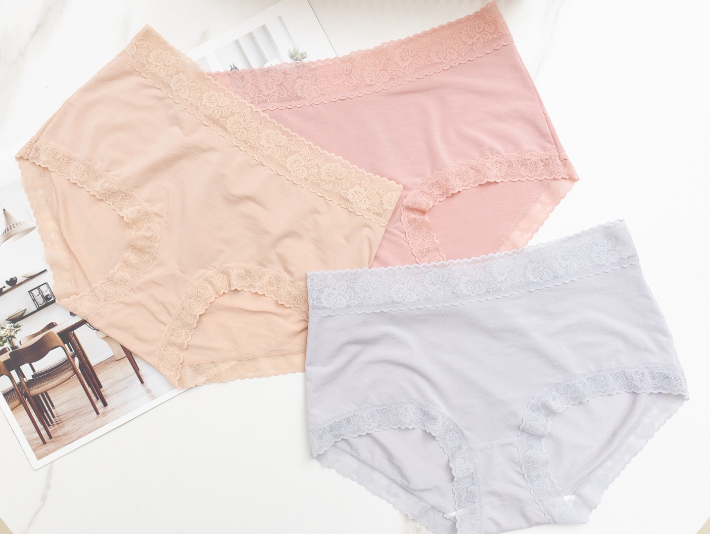 原单三条装舒雅女士内裤高密度针织桑蚕丝混纺面料仿佛每根丝线都被注满了氧气手感蓬松柔软 带来绵密的舒适感柔