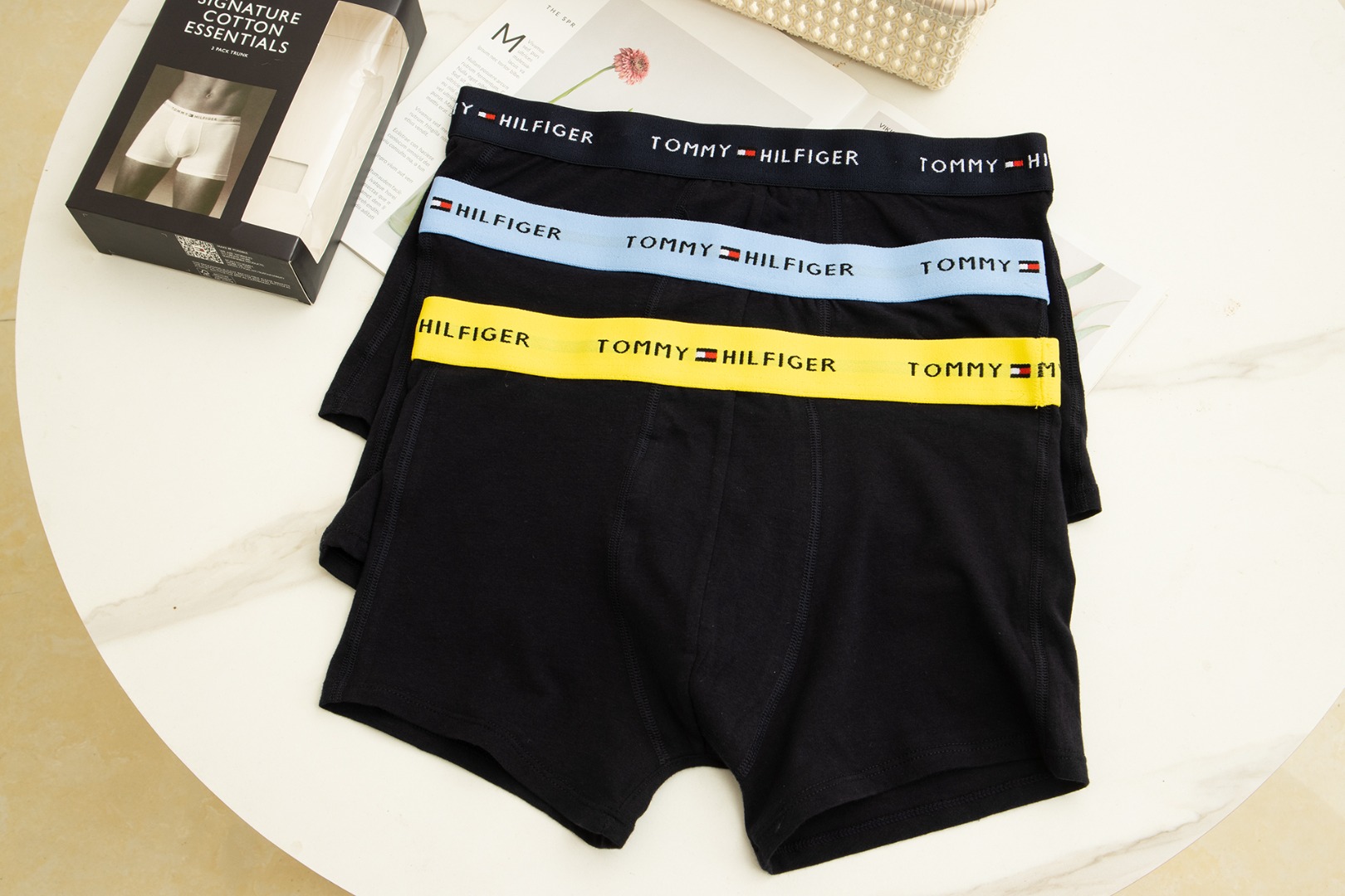 新款Tommy汤米男士纯棉礼盒内裤!!专柜原版一盒三条必须要来一盒的好内裤，舒适到不想脱下的完美体验!!