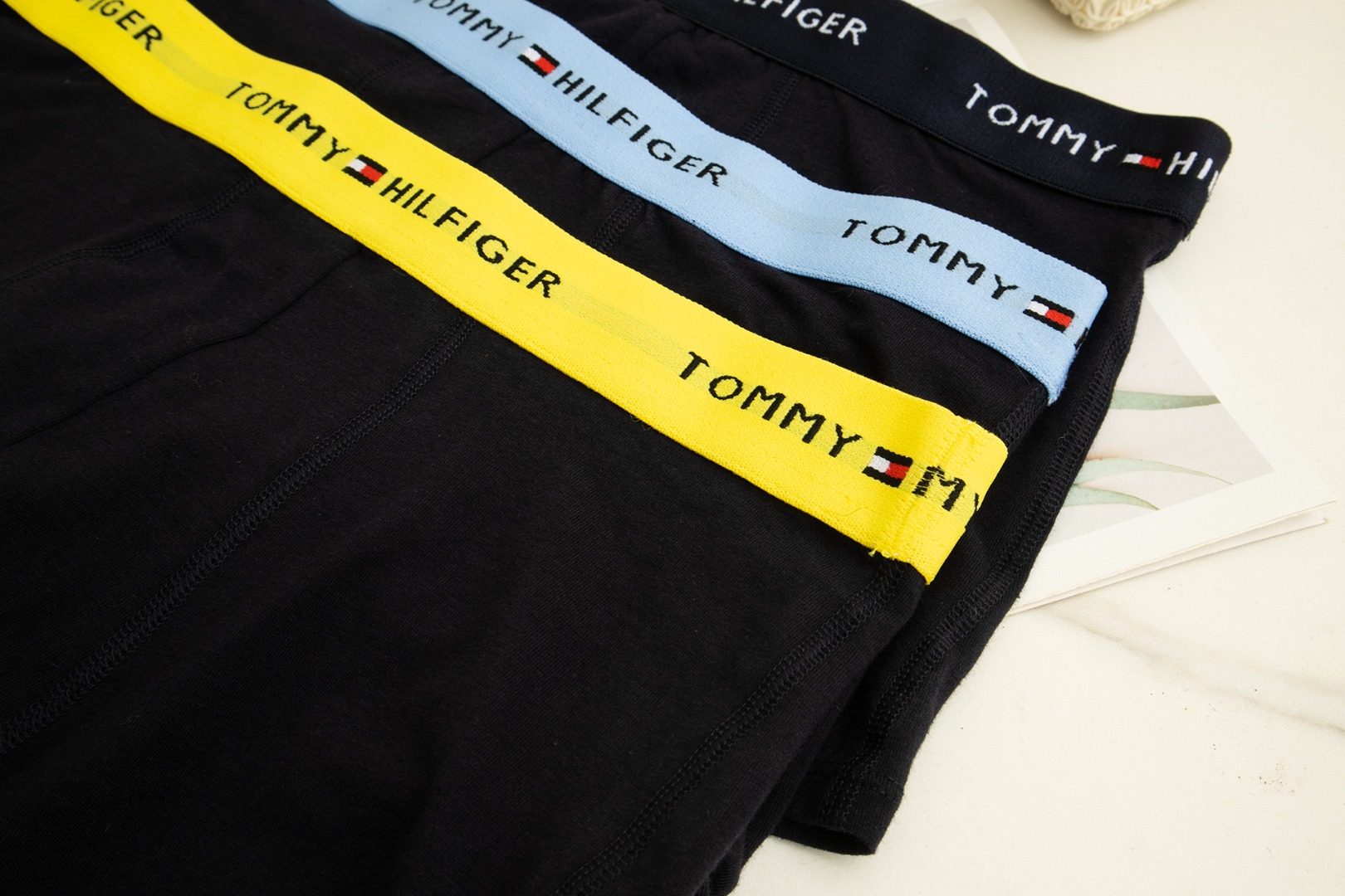 新款Tommy汤米男士纯棉礼盒内裤!!专柜原版一盒三条必须要来一盒的好内裤，舒适到不想脱下的完美体验!!