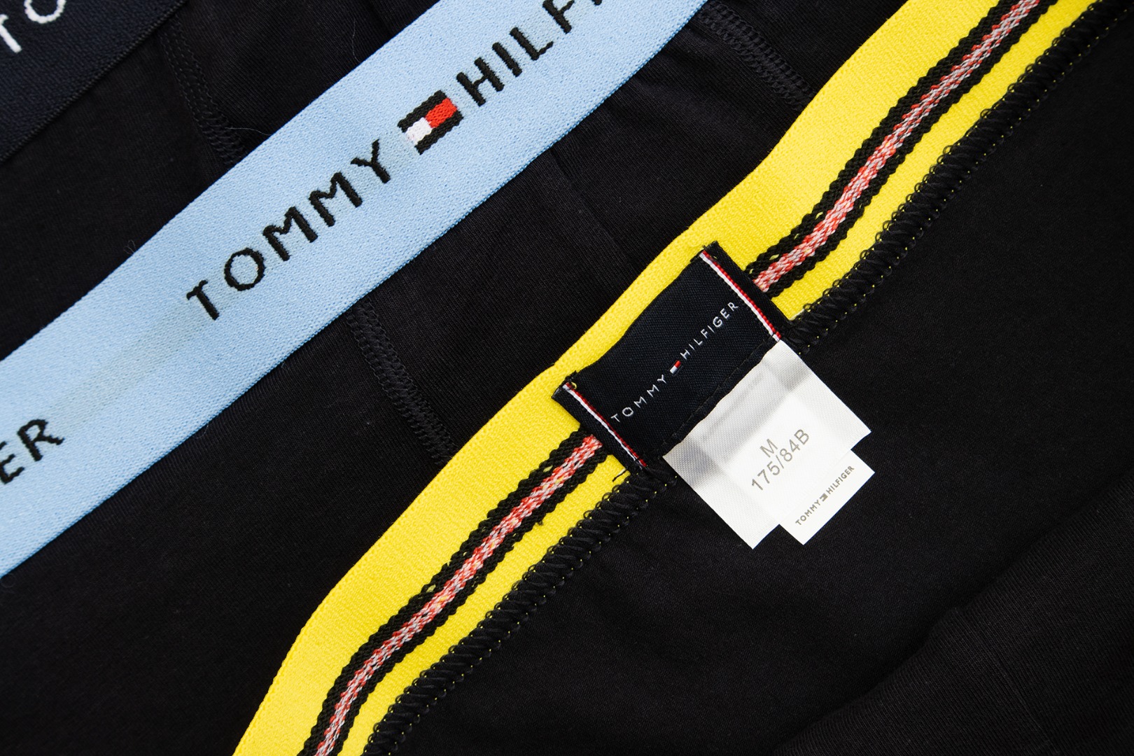 新款Tommy汤米男士纯棉礼盒内裤!!专柜原版一盒三条必须要来一盒的好内裤，舒适到不想脱下的完美体验!!