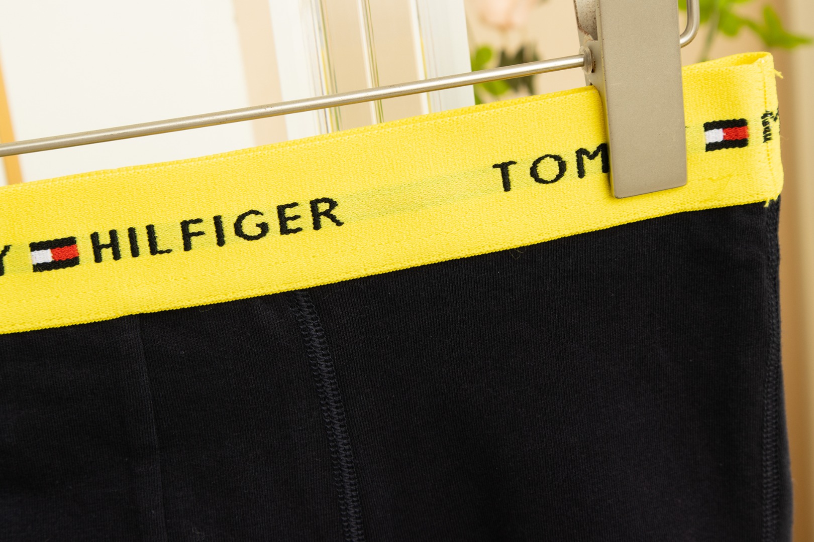 新款Tommy汤米男士纯棉礼盒内裤只为更好的品质。手感更加细腻，纤维更长，柔滑的肌肤触感与富有光泽的质感