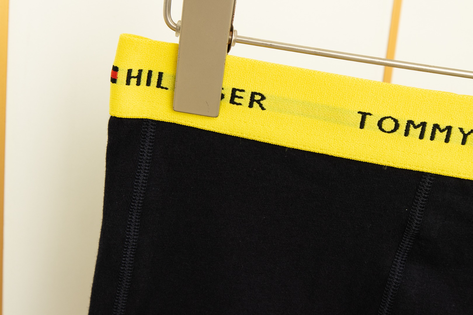 新款Tommy汤米男士纯棉礼盒内裤只为更好的品质。手感更加细腻，纤维更长，柔滑的肌肤触感与富有光泽的质感