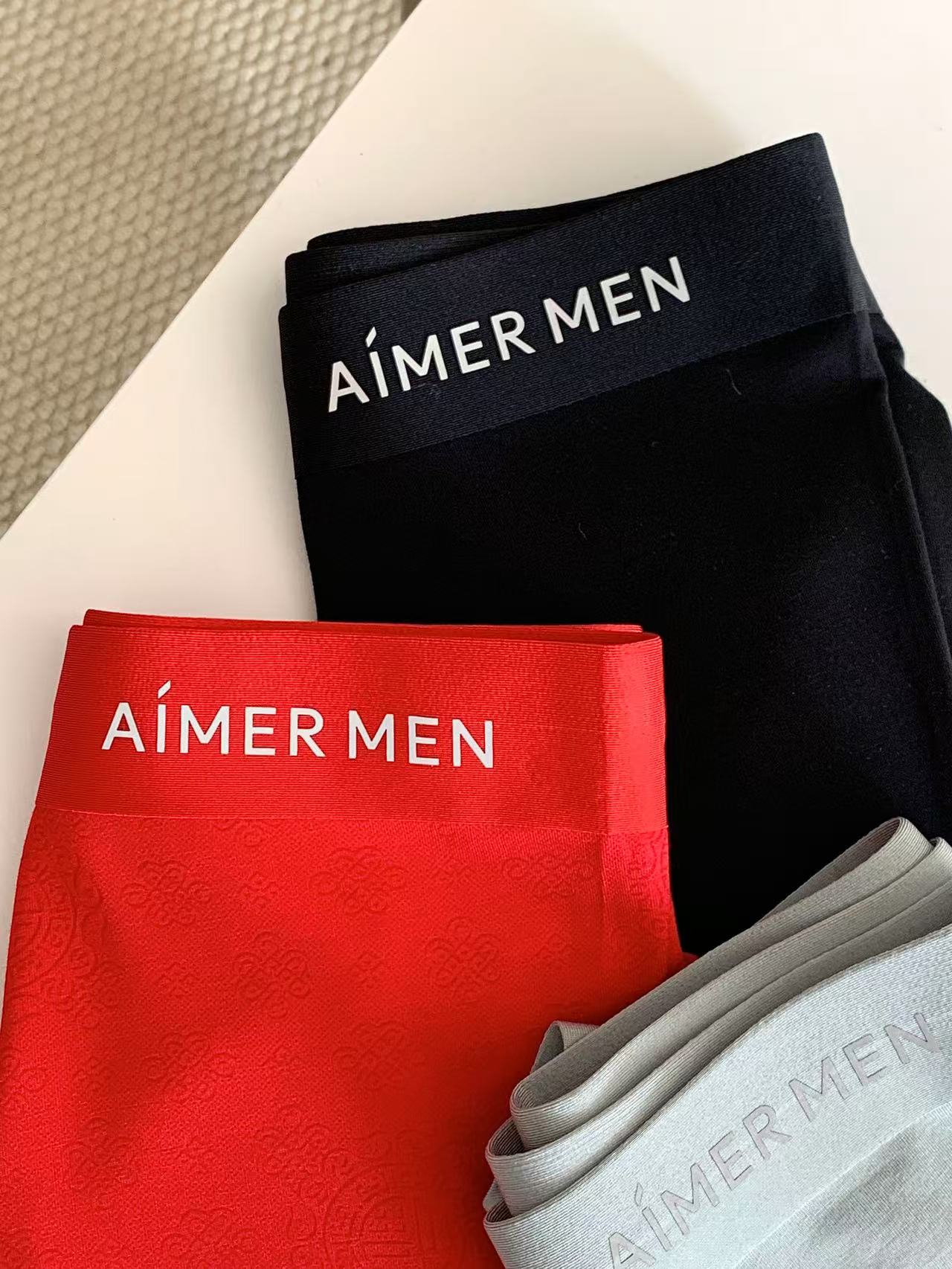 爱慕先生男士内裤三条套装80支莫代尔超细纤维面料，手感细腻柔软具有棉的柔软、丝的光泽，并且弹性优良适合男