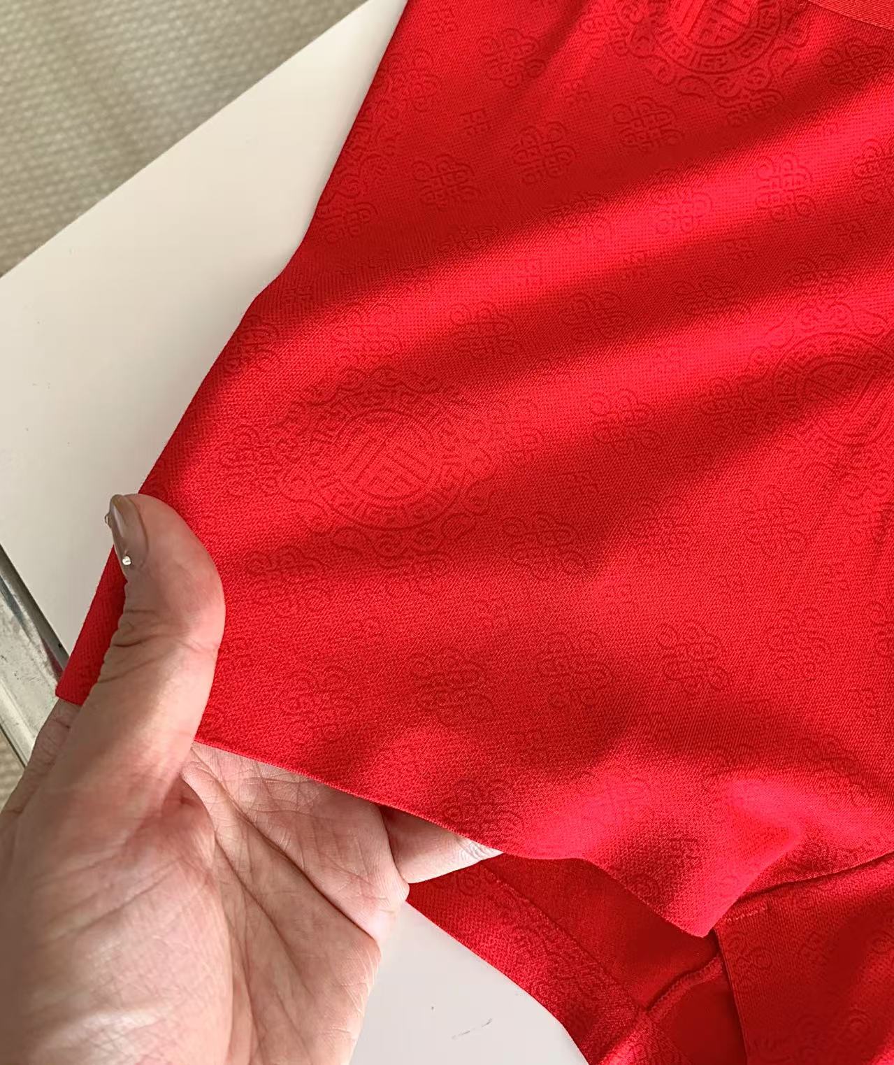 爱慕先生男士内裤三条套装80支莫代尔超细纤维面料，手感细腻柔软具有棉的柔软、丝的光泽，并且弹性优良适合男