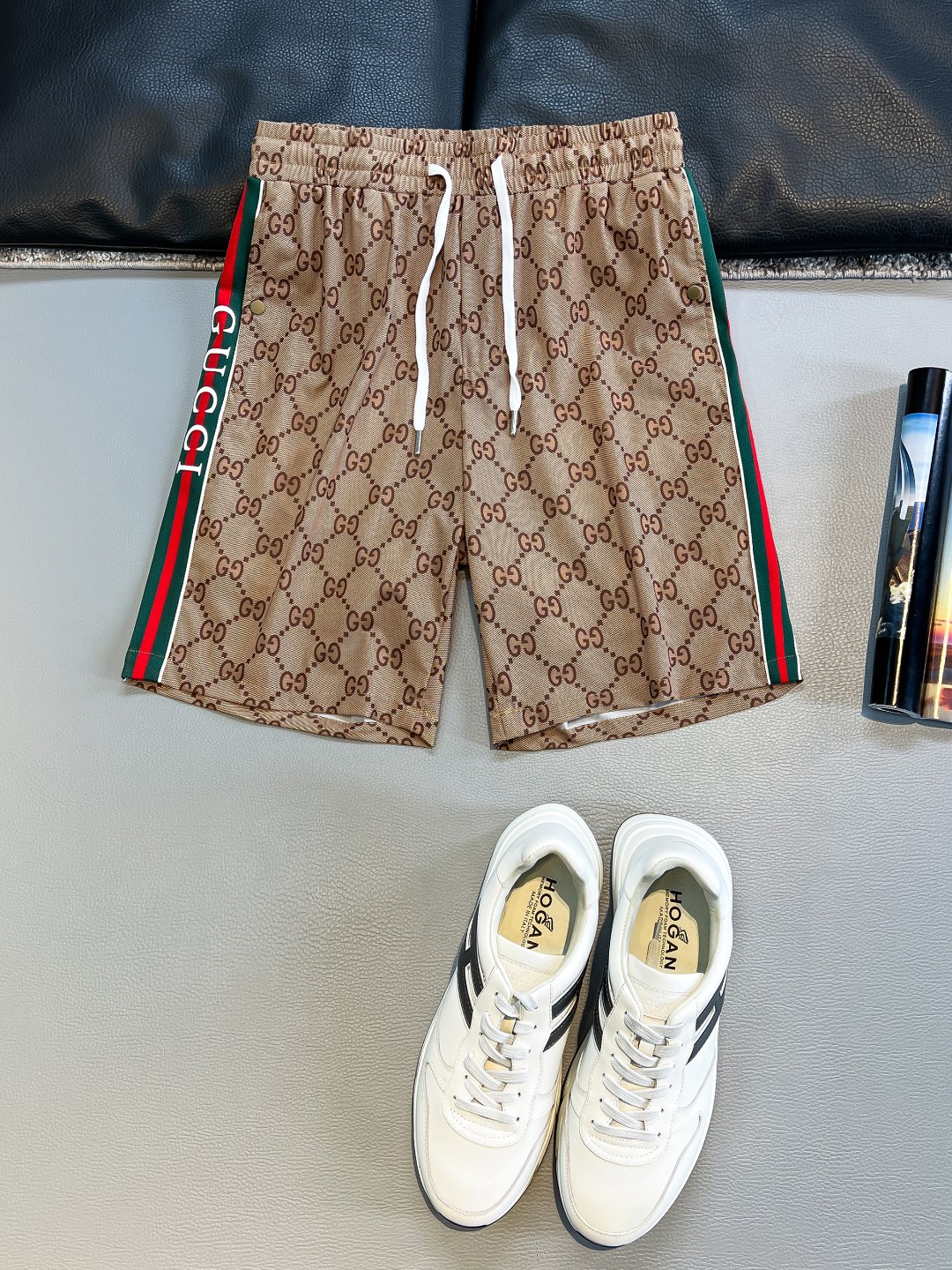 NO:476725,GU2025 new shorts, customized fabric, tight three-dimensional style, smooth, comfortable and breathable upper body, concave and styling three-dimensional sense, fashionable and casual wear presbyopia webbing, code number m-3XL, shorts, alexander wang19860909GU2025新款短裤,定制面料,版型紧致立体,顺滑,上身舒适透气,凹凸有型的立体感,侧面时尚休闲穿搭老花织带编织 码数m-3XL,,shorts,alexander wang,Men's clothing