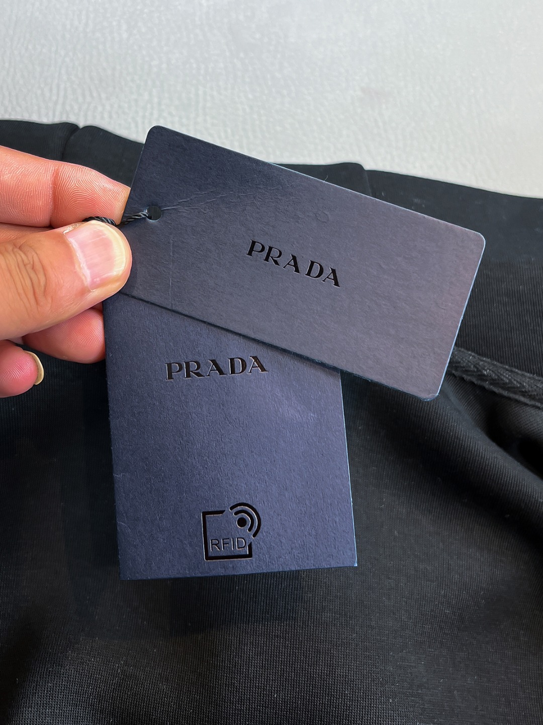   PD 2025早秋男女同款拉链卫衣

舒适轻松运动休闲集一体！经典百搭，打破往年的枯燥乏味更为年轻时