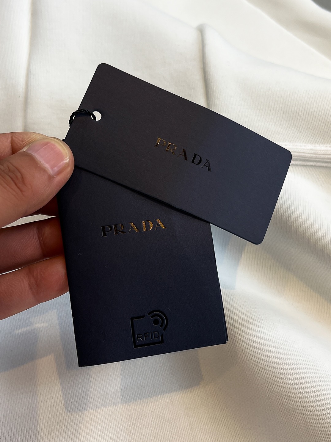   PD 2025早秋男女同款拉链卫衣

舒适轻松运动休闲集一体！经典百搭，打破往年的枯燥乏味更为年轻时