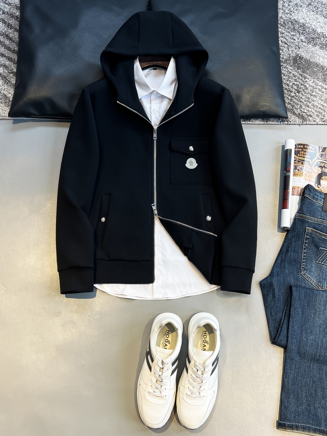   MO 2025早秋男女同款拉链卫衣

舒适轻松运动休闲集一体！经典百搭，打破往年的枯燥乏味更为年轻时