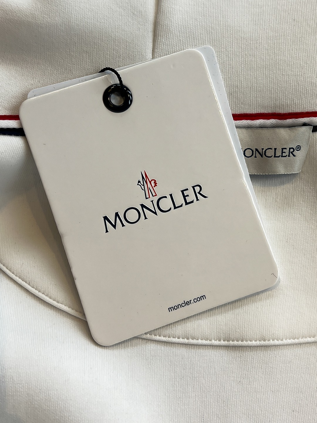   MO 2025早秋男女同款拉链卫衣

舒适轻松运动休闲集一体！经典百搭，打破往年的枯燥乏味更为年轻时