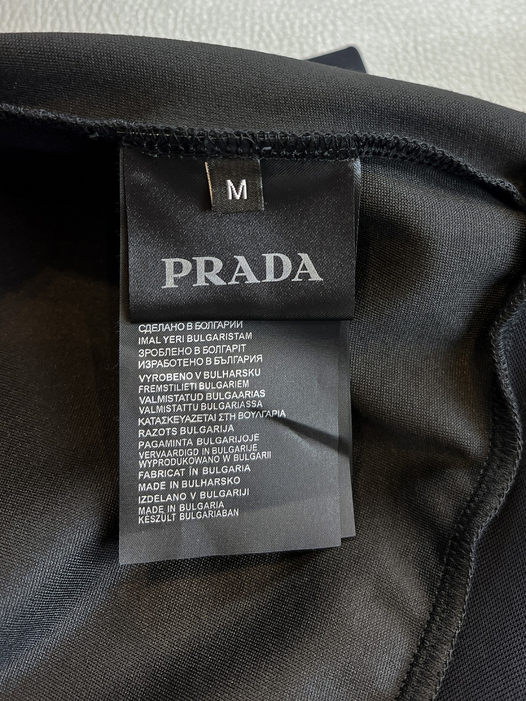   PD 2025早秋男女同款拉链卫衣

舒适轻松运动休闲集一体！经典百搭，打破往年的枯燥乏味更为年轻时