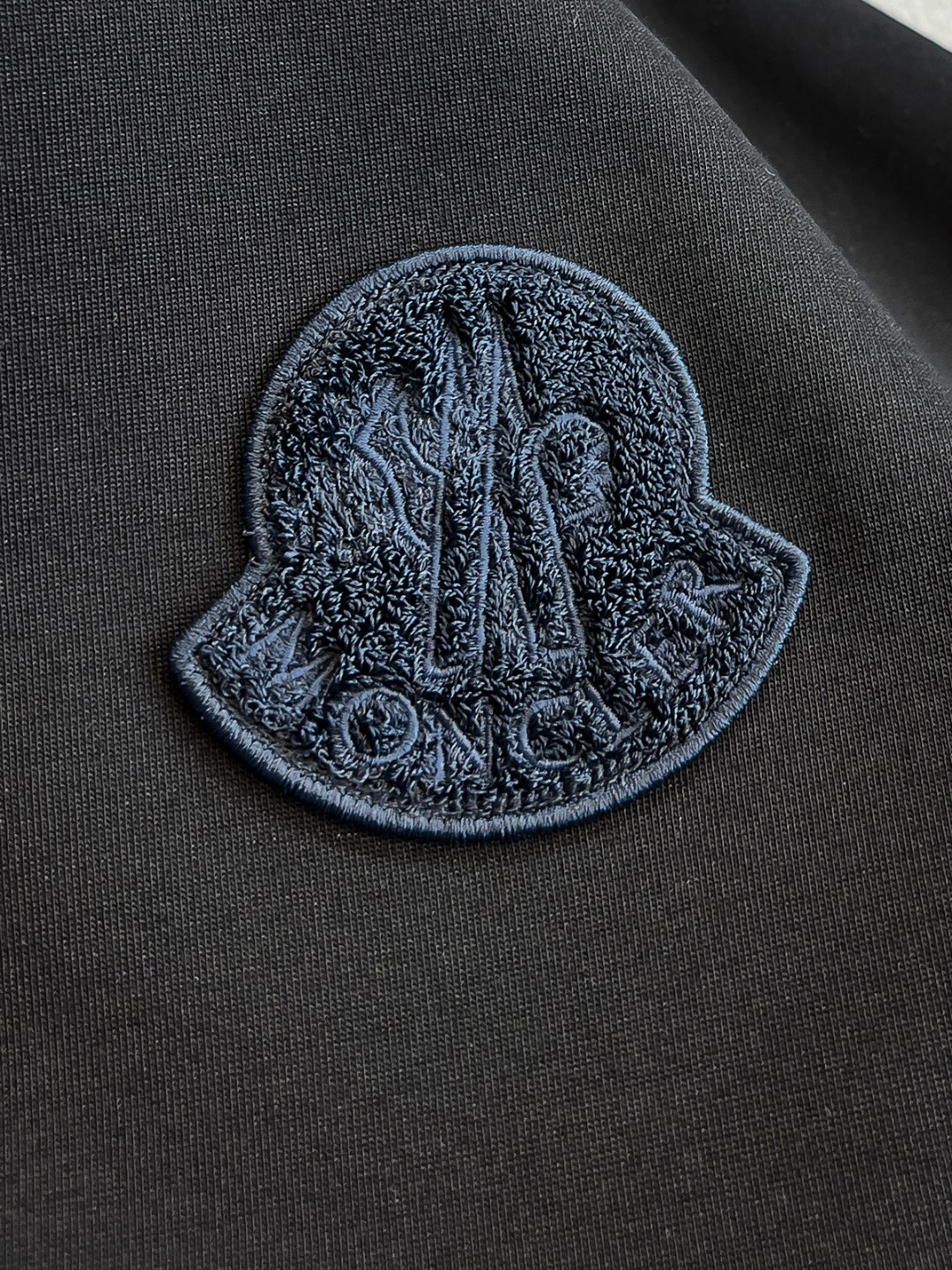 /套  MO 2025早秋男女同款拉链卫衣套装

舒适轻松运动休闲集一体！经典百搭，打破往年的枯燥乏味更