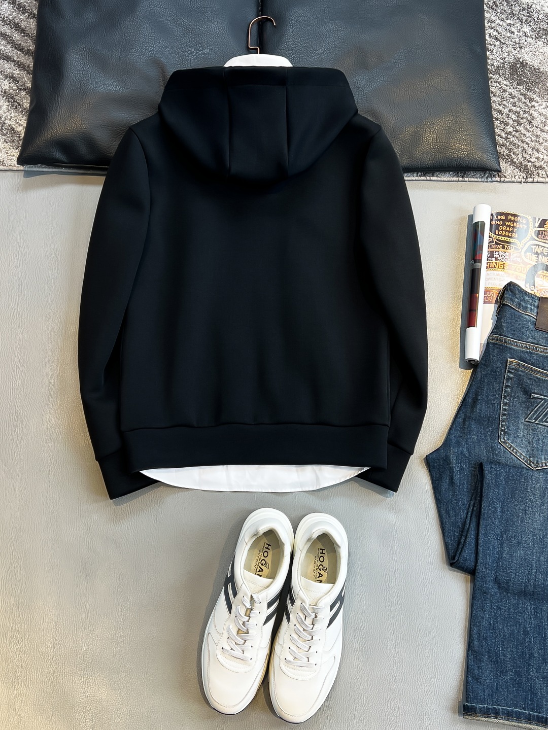 /套  MO 2025早秋男女同款拉链卫衣套装

舒适轻松运动休闲集一体！经典百搭，打破往年的枯燥乏味更