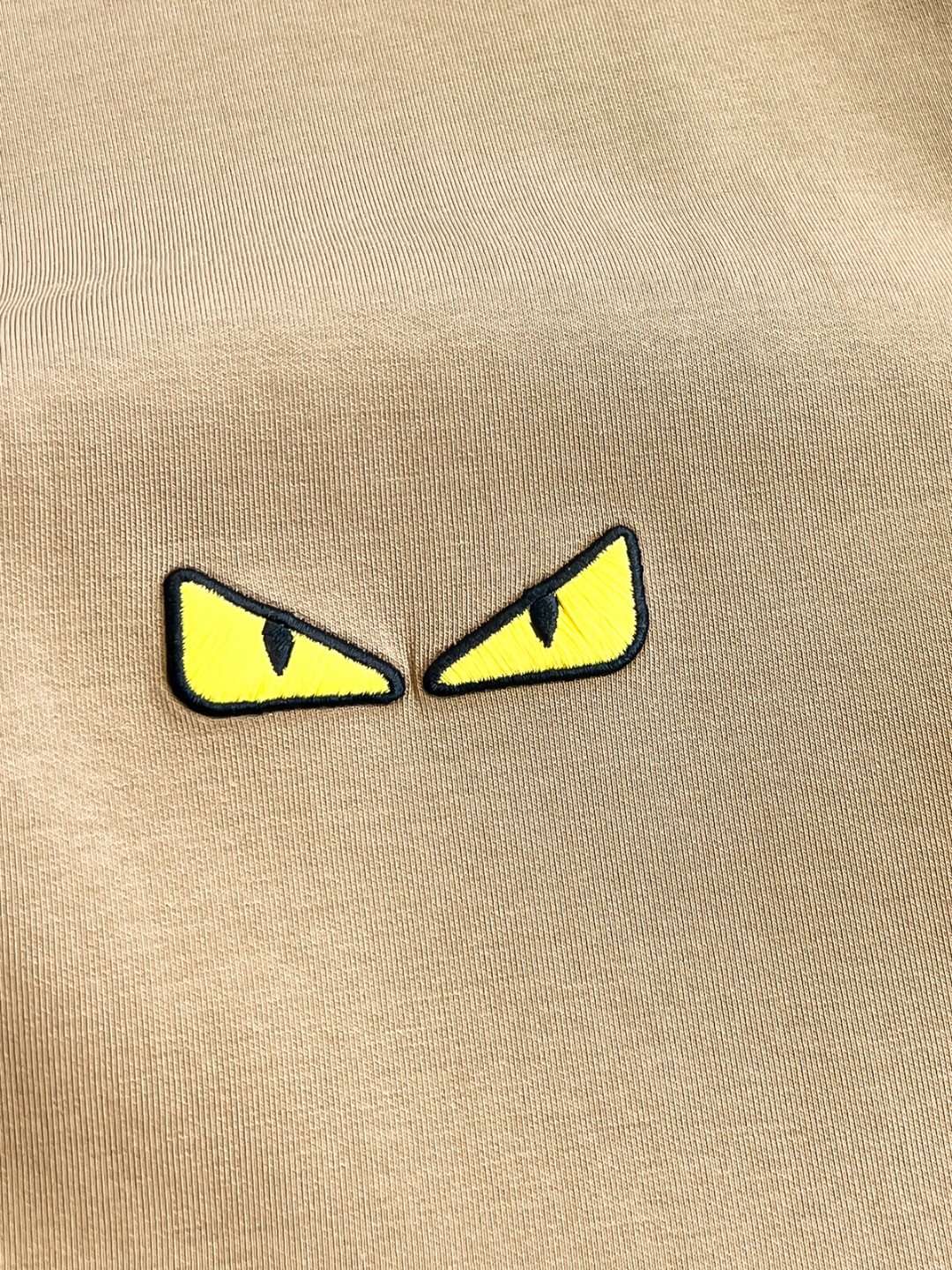   FD# 25秋冬圆领套头卫衣

男女同款时尚休闲套头卫衣衫！贸易公司渠道稀出，领先官网发售！一直都是