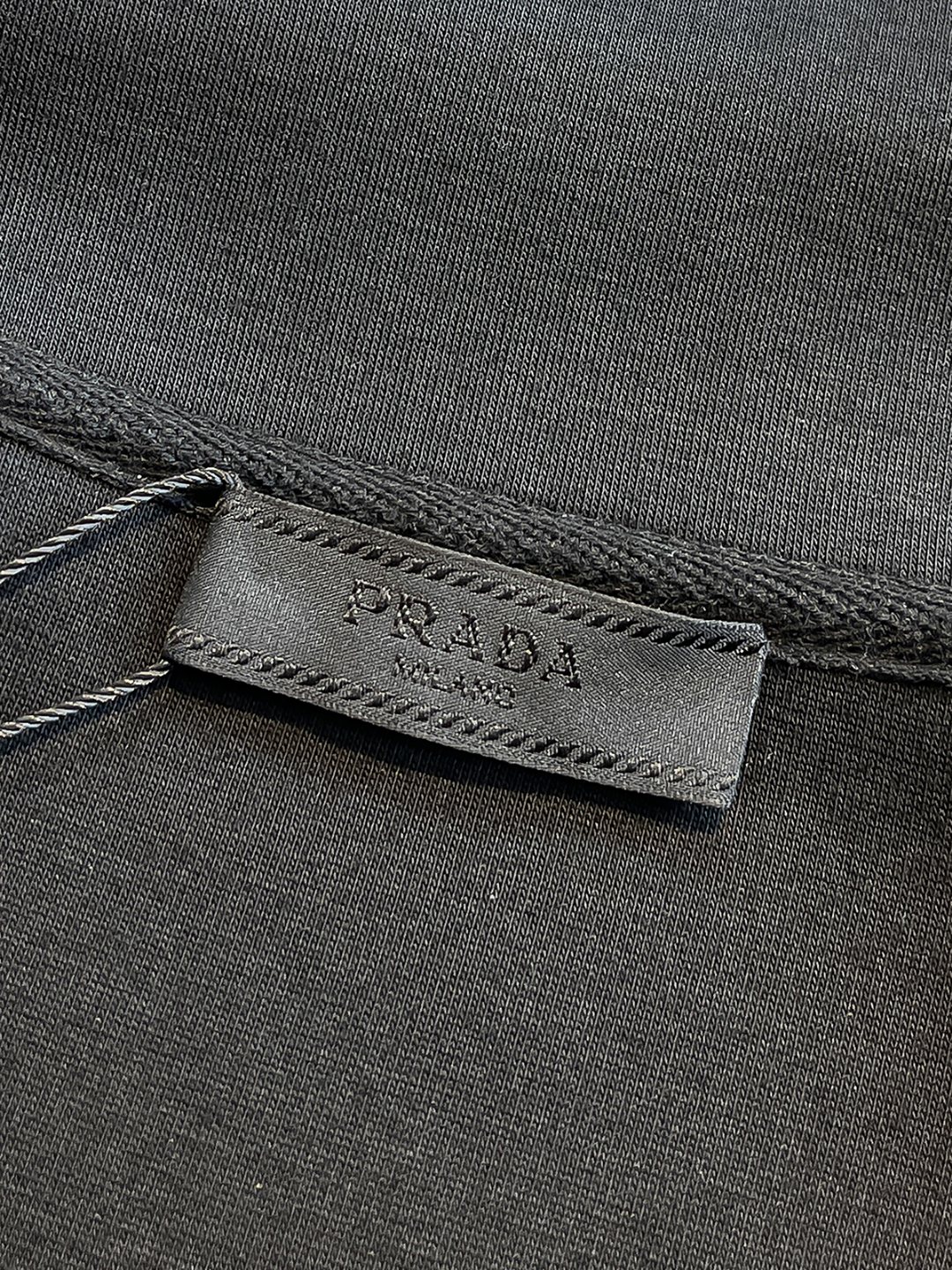 /套  PD 2025早秋男女同款拉链卫衣套装

舒适轻松运动休闲集一体！经典百搭，打破往年的枯燥乏味更