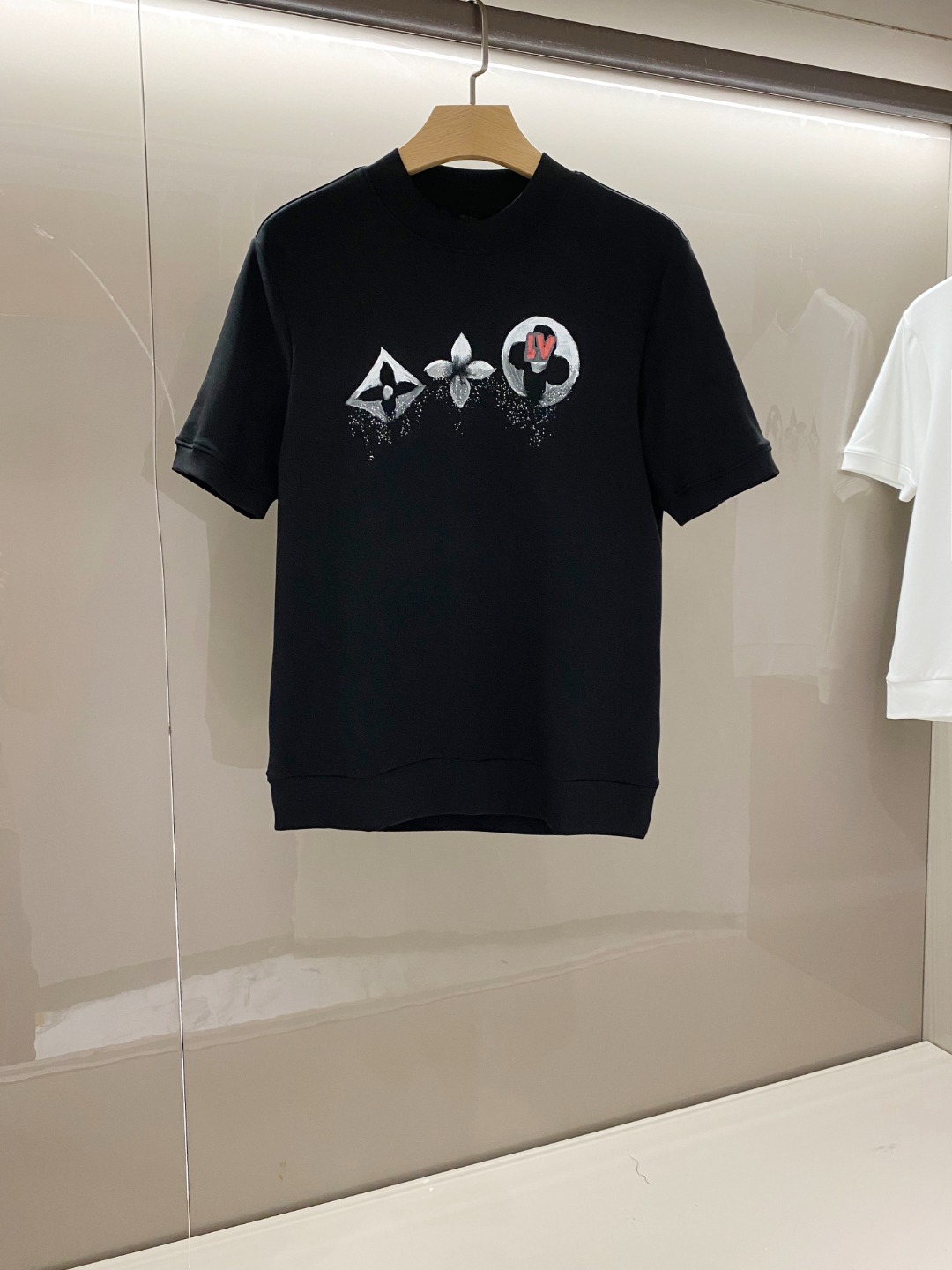 NO:128357,. Black details ~, 19860909.  黑色细节~,, ,Men's clothing