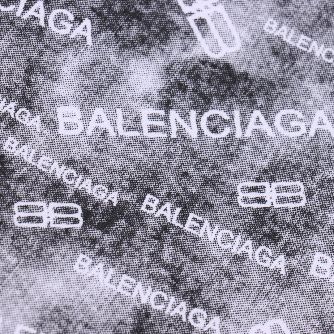 Balenciaga/巴黎世家 多logo印花圆领卫衣