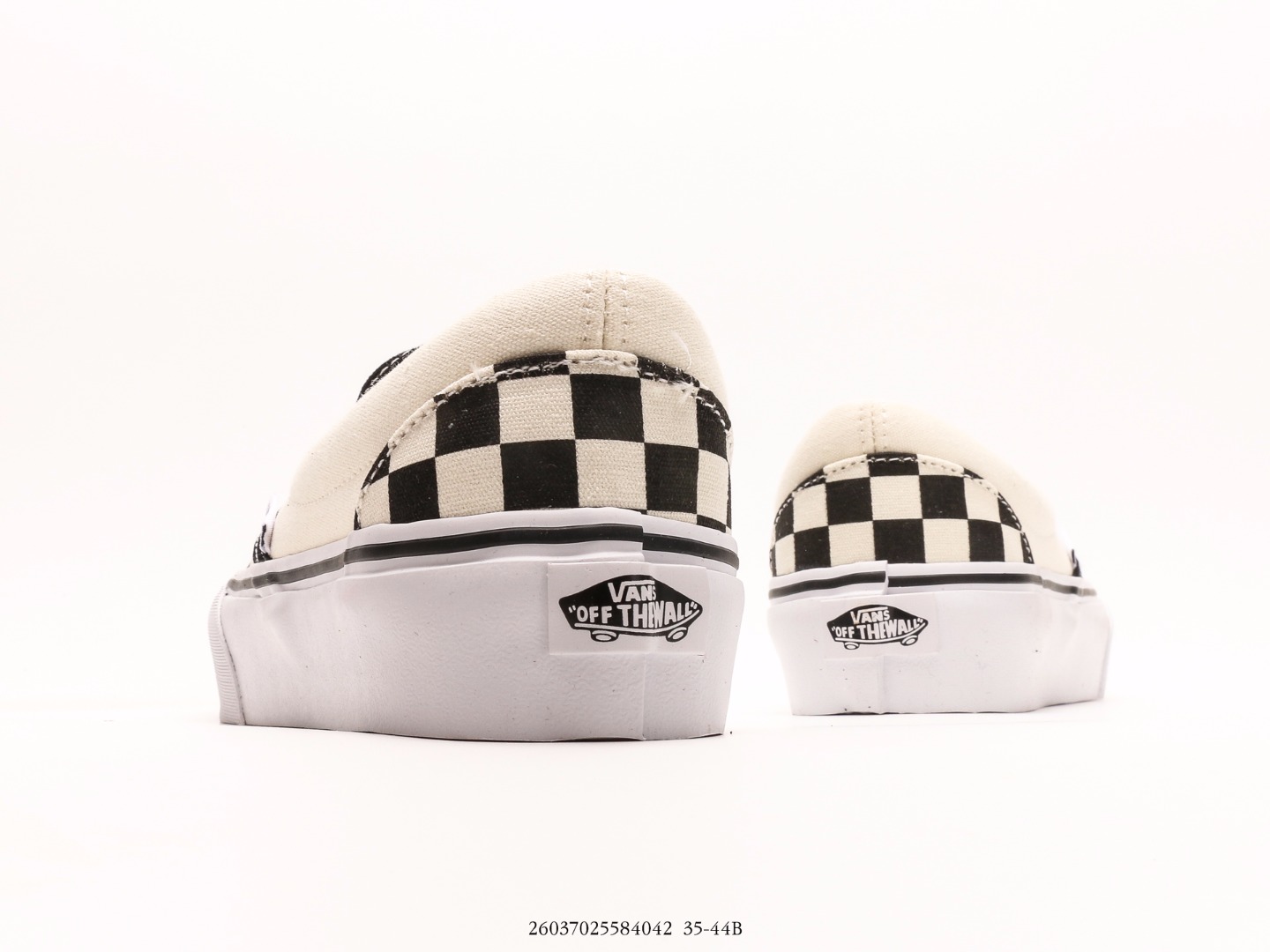 Classic Slip-On 帆布一脚蹬板鞋 7
