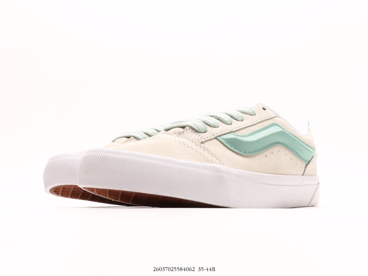 Knu-Skool VR3 LX Chunky Skate Sneakers - Comprehensive 6