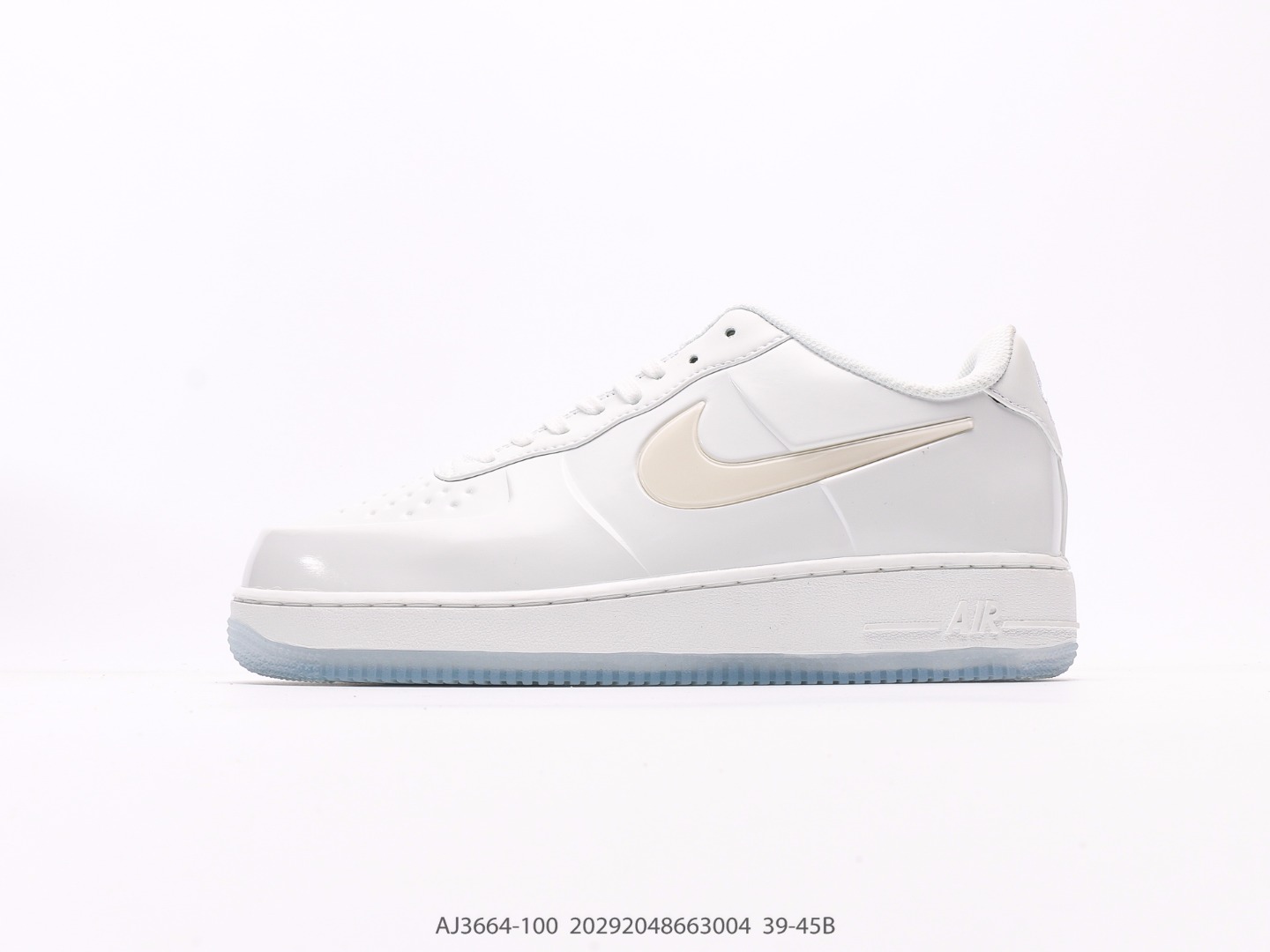 Nike Nike AIR FORCE 1'07 Air Force One lowtop versátil casual trainer. Amortiguación suave y flexibl