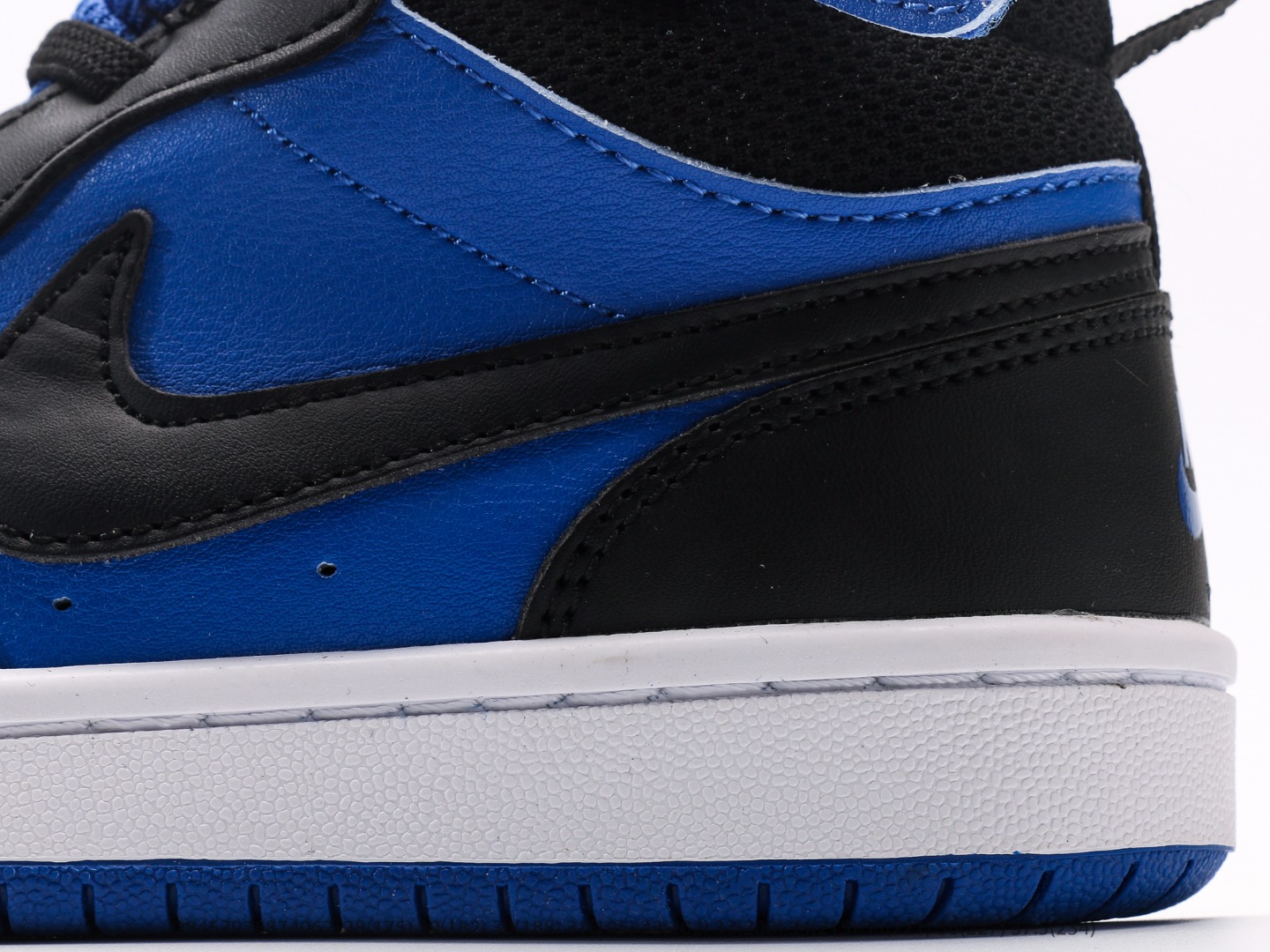 图片[7]-空军高帮工装童鞋 大童尺码28-37.5 🔚轻运动设计，防滑耐磨的鞋底，平时小朋友跑跑跳跳也很放心，弹力带魔术贴完全无压力穿脱也方便，真是好看又好穿-选品中心