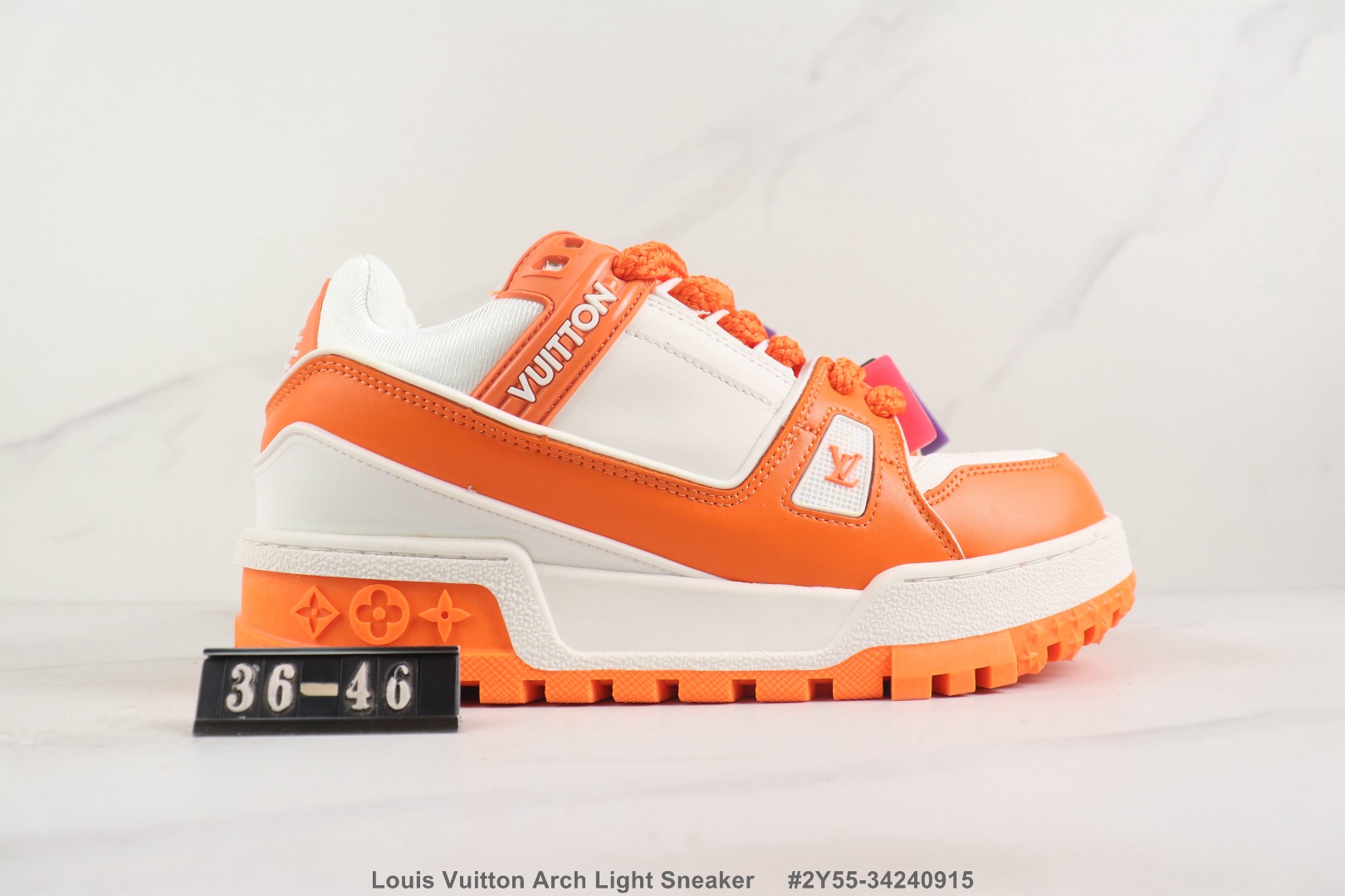 LV Arch Light Sneaker LV低帮休闲鞋 艺术总监 Virgil Abloh 设计的LV手写标识则于侧面彰显品牌格调无胶鞋 牛皮材质馒头鞋 尺码见图           #29