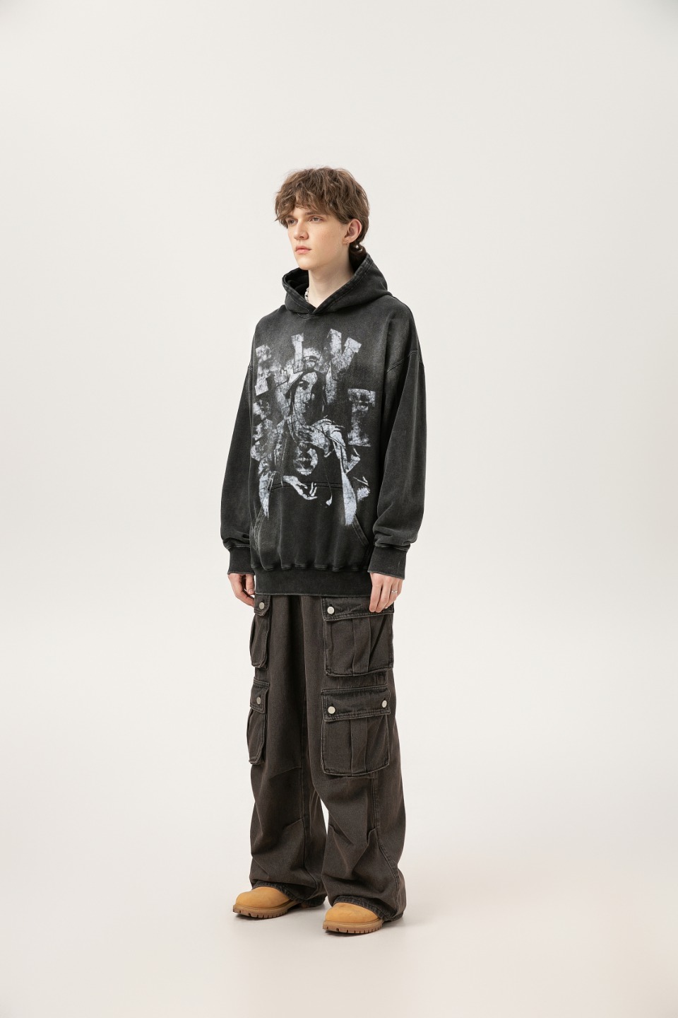“Saint Michael Vintage Hoodie in Water Washing Black, Sizes M, L, XL” - 图片 3