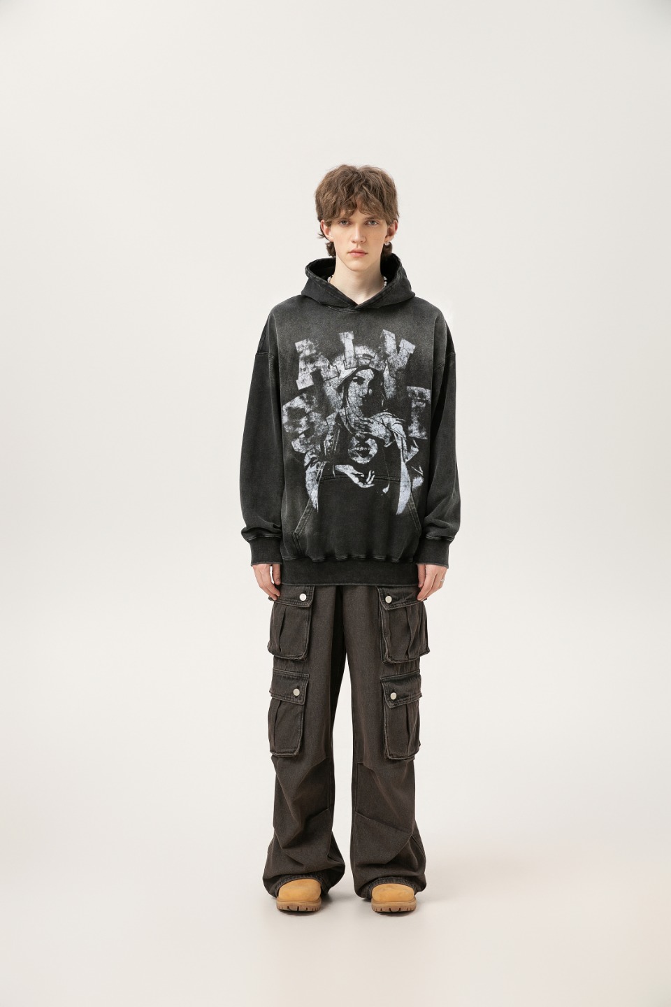 “Saint Michael Vintage Hoodie in Water Washing Black, Sizes M, L, XL” - 图片 4